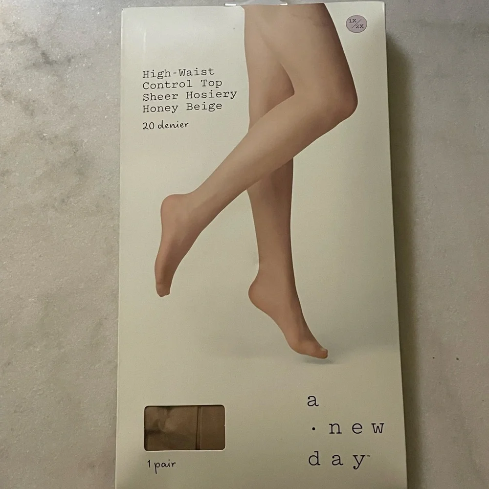 A new day Sheer Hosiery Light Shine 20 diner nude plus size 1x/2x - Picture 1 of 6